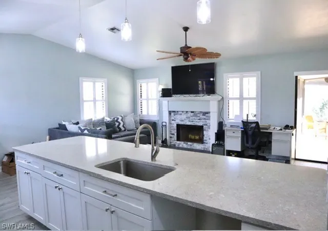 4th image of 4276 Island Cir #A, Fort Myers, FL 33919 | MLS# 226010500