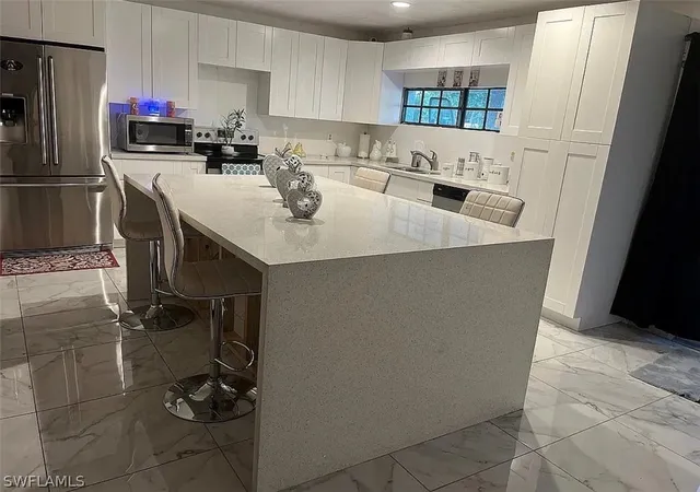 2nd image of 425 N Lindero St, Clewiston, FL 33440 | MLS# 226010490