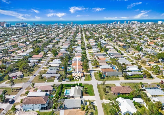 Photo 1 of Single family home for sale at 800 100th Avenue N, Naples, FL 34108 | MLS# 226010371 | Listing updated on 2026-03-26