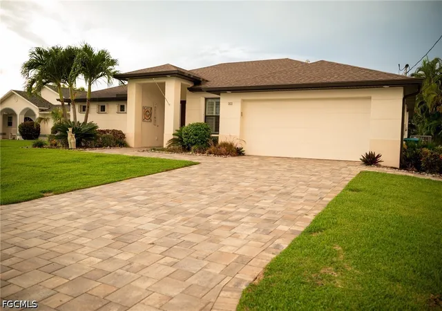 Homes for sale in Cape Coral, FL | 2533 Sw 38Th Ter, Cape Coral, FL 33914 | MLS# 2026011787