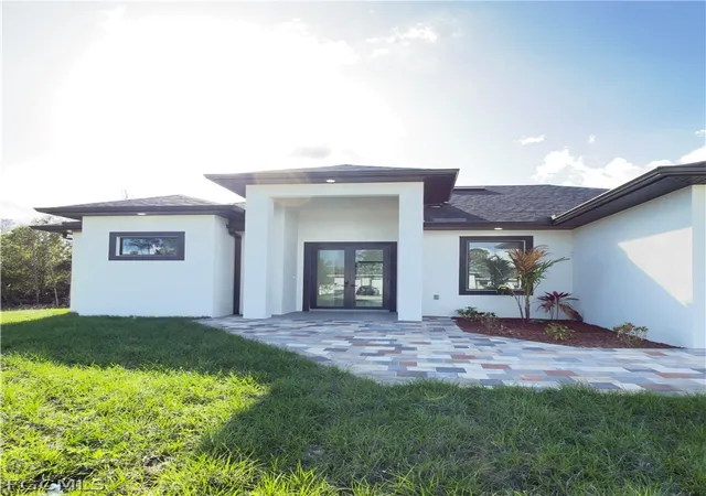 Photo 2 of Single family home for sale at 913 Glenn Ave, Lehigh Acres, FL 33972 | MLS# 2026011796 | Listing updated on 2026-03-09