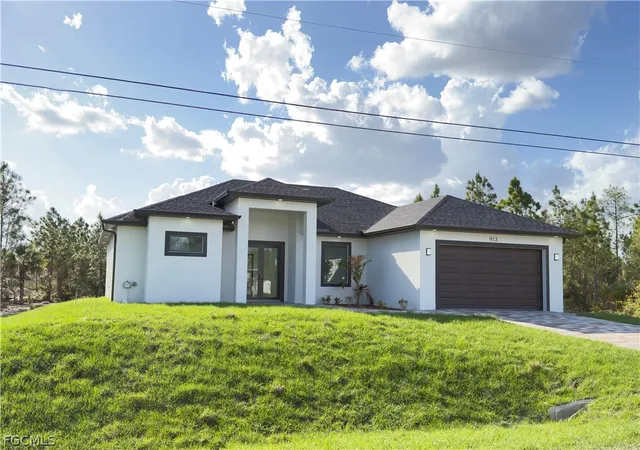 Photo 3 of Single family home for sale at 913 Glenn Ave, Lehigh Acres, FL 33972 | MLS# 2026011796 | Listing updated on 2026-03-09