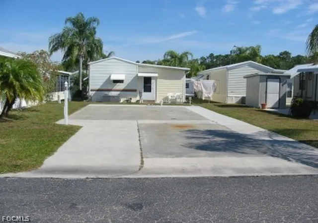 Photo 1 of Land for sale at 6 Fountain View Blvd, North Fort Myers, FL 33903 | MLS# 2026011820 | Listing updated on 2026-07-29