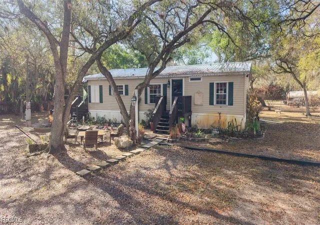 1st image of 545 & 535 S Fronda St, Clewiston, FL 33440 | MLS# 2026011871
