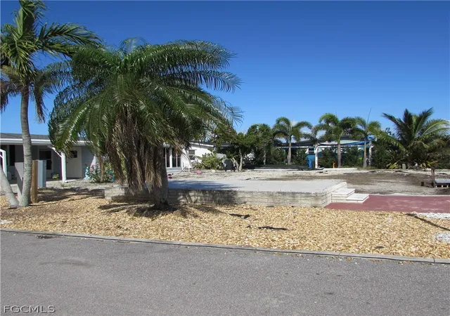 2nd image of 4958 Mullette Ln, Saint James City, FL 33956 | MLS# 2026011936