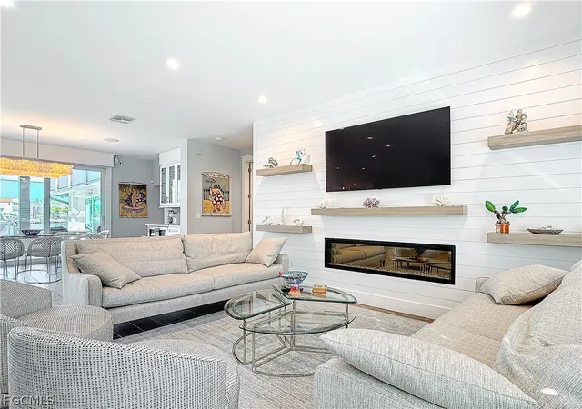 2nd image of 750 Periwinkle Wy, Sanibel, FL 33957 | MLS# 2026011964