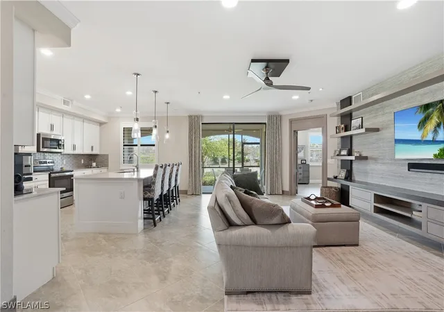 Listing Photo 4 - Condo for sale in building located at 17271 Cherrywood Ct, Bonita Springs, FL 34135 - Unit #8701