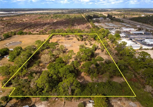 4th image of 3680 W Double J Acres Rd, Labelle, FL 33935 | MLS# 2026012068