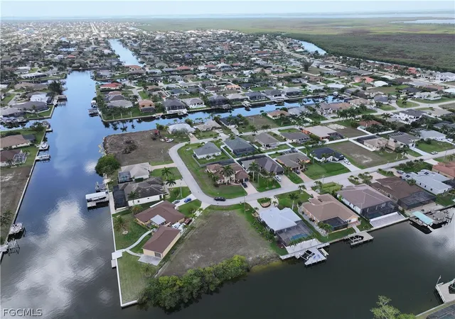 2nd image of 2801 Sw 34th Ter, Cape Coral, FL 33914 | MLS# 2026012197