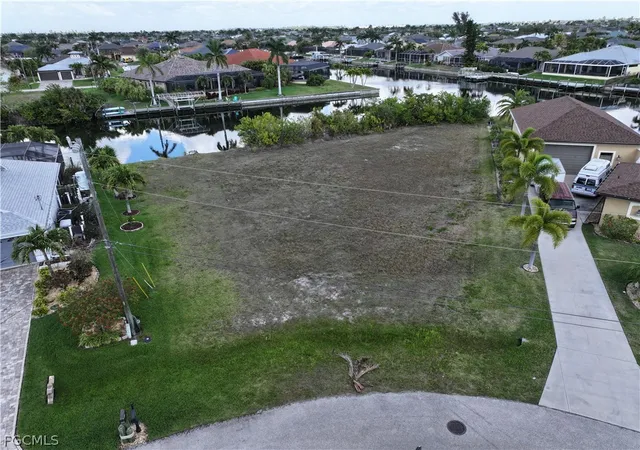 5th image of 2801 Sw 34Th Ter, Cape Coral, FL 33914 | MLS# 2026012197
