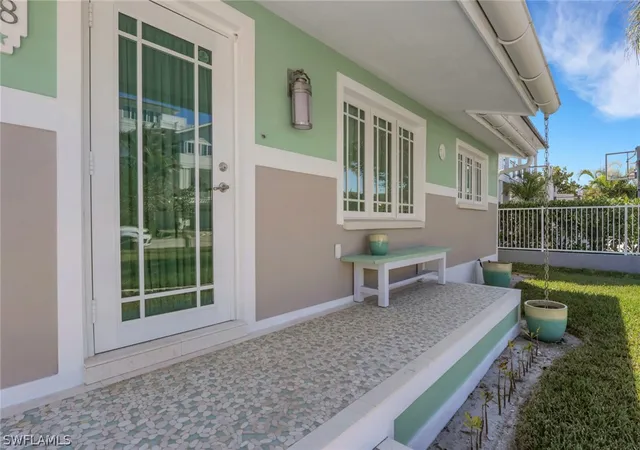Photo 3 of Single family home for sale at 1278 Rainbow Ct, Naples, FL 34110 | MLS# 226010890 | Listing updated on 2026-09-01