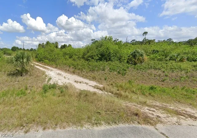 Photo 3 of Land for sale at 523 Independence Dr, La Belle, FL 33935 | MLS# 2026012318 | Listing updated on 2026-03-12