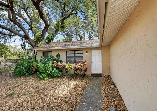 5th image of 1938 Flamingo Dr, North Fort Myers, FL 33917 | MLS# 2026012329