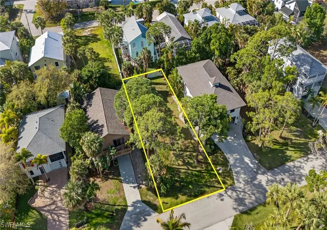 Photo 4 of Land for sale at 750 Park Ave, Naples, FL 34110 | MLS# 226010296 | Listing updated on 2026-03-12