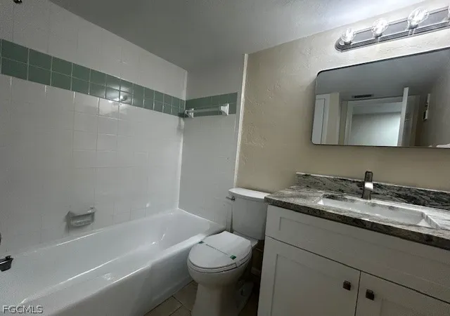 5th image of 4906 Victoria Dr #412, Cape Coral, FL 33904 | MLS# 2026012444