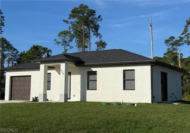 Photo 2 of Single family home for sale at 454 Norwood Ave S, Lehigh Acres, FL 33974 | MLS# 2026012456 | Listing updated on 2026-03-13