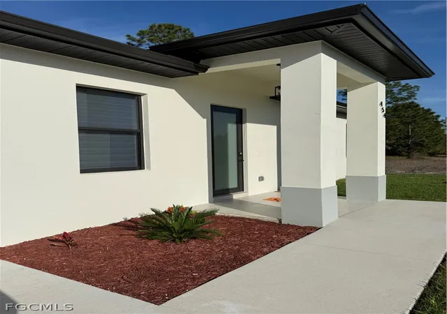 Photo 4 of Single family home for sale at 454 Norwood Ave S, Lehigh Acres, FL 33974 | MLS# 2026012456 | Listing updated on 2026-03-13