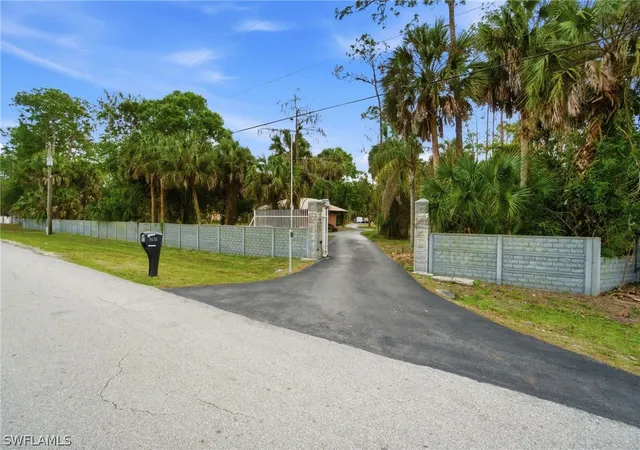 Photo 2 of Single family home for sale at 3670 27th Avenue Sw, Naples, FL 34117 | MLS# 226010810 | Listing updated on 2026-07-24
