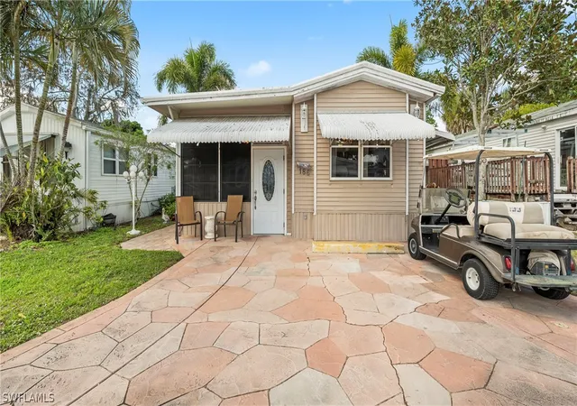 2nd image of 186 Panther Pass Cir #186, Naples, FL 34114 | MLS# 226010128