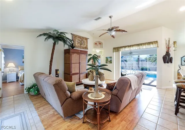 3rd image of 3510 Se 5Th Pl, Cape Coral, FL 33904 | MLS# 2026012601