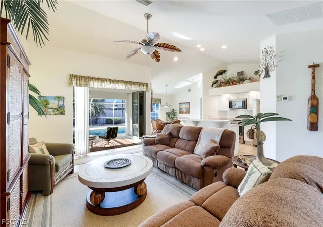 4th image of 3510 Se 5Th Pl, Cape Coral, FL 33904 | MLS# 2026012601
