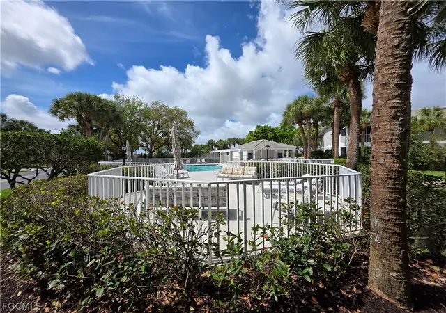 2nd image of 12070 Summergate Cir, Fort Myers, FL 33913