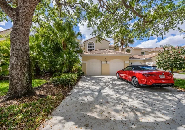 Photo 2 of Sale Pending at 89 Silver Oaks Cir #5-201, Naples, FL 34119 | MLS# 226010811 | Listing updated on 2026-06-27