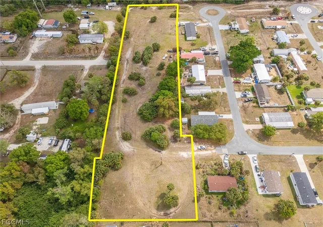 2nd image of 7640 Morgan Jones Dr, North Fort Myers, FL 33917 | MLS# 2026012821