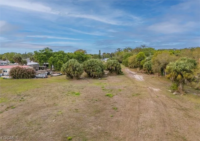 4th image of 7640 Morgan Jones Dr, North Fort Myers, FL 33917 | MLS# 2026012821