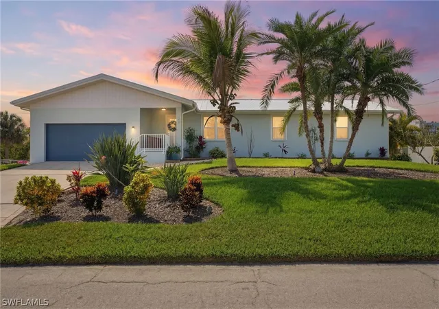 2nd image of 26 Fairview Blvd, Fort Myers Beach, FL 33931 | MLS# 226009188