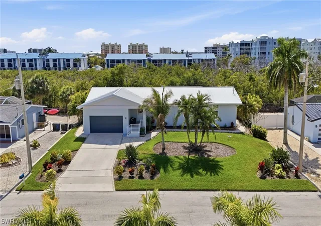 50th image of 26 Fairview Blvd, Fort Myers Beach, FL 33931 | MLS# 226009188