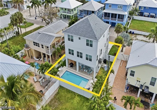Homes for sale in Fort Myers Beach, FL | 129 Pearl St, Fort Myers Beach, FL 33931 | MLS# 226011003