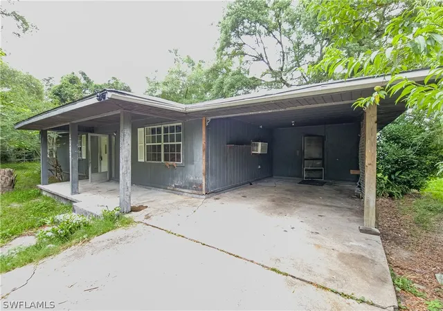 2nd image of 1103 Se 1 St, Chiefland, FL 32626 | MLS# 226011589
