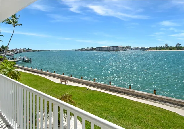 4th image of 60 Pelican St W #206, Naples, FL 34113 | MLS# 226011183
