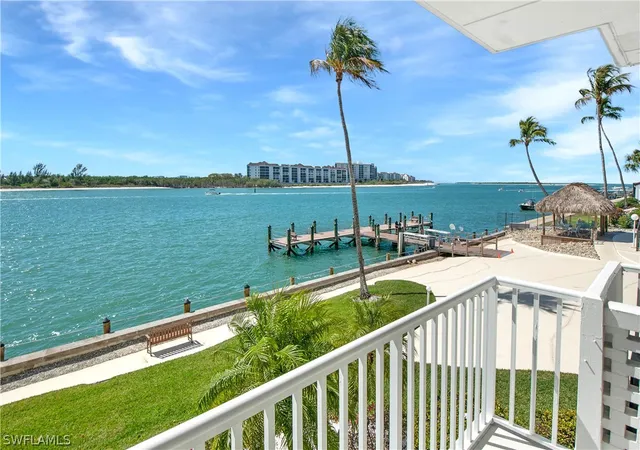 5th image of 60 Pelican St W #206, Naples, FL 34113 | MLS# 226011183