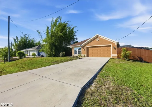 5th image of 403 Muriel St, Lehigh Acres, FL 33972 | MLS# 2026013065