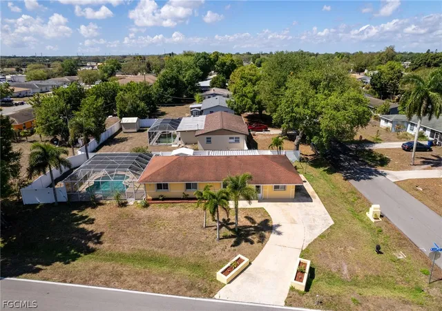 2nd image of 2803 W Cypress Ave, Fort Myers, FL 33905 | MLS# 2026013112
