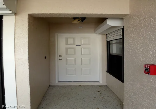 5th image of 16320 Kelly Cvs Dr, Fort Myers, FL 33908