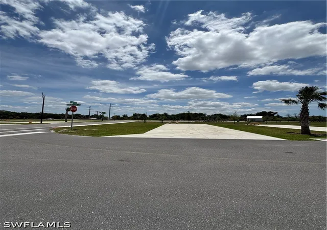 4th image of 220 Riverclub Ct, Punta Gorda, FL 33982 | MLS# 226011075