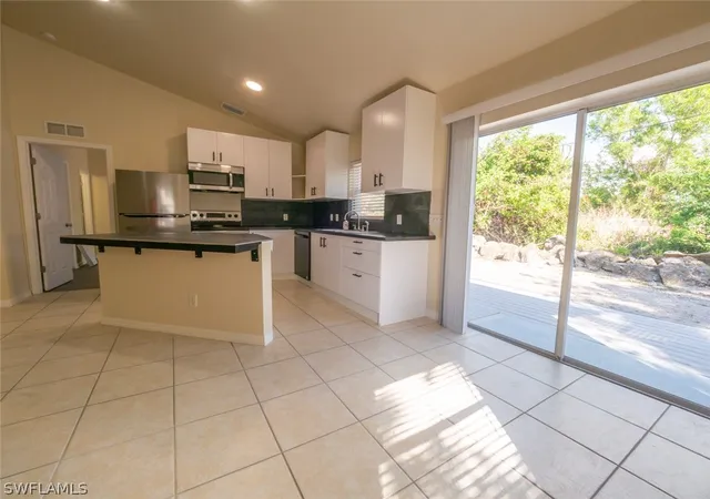 Listing Photo 5 - Condo for sale in building located at 17383 + 17395 Cleveland Dr, Fort Myers, FL 33967