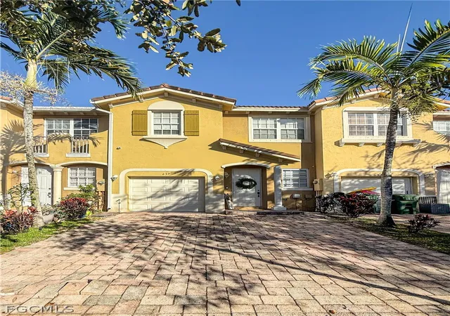Photo 1 of Townhouse for sale at 639 Northeast 21st Ave, Homestead, FL 33033 | MLS# 2026013327 | Listing updated on 2026-06-23