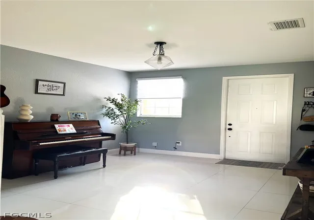 Photo 3 of Townhouse for sale at 639 Northeast 21st Ave, Homestead, FL 33033 | MLS# 2026013327 | Listing updated on 2026-06-23
