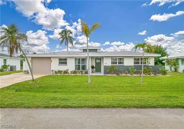 Photo 3 of Sale Pending at 5252 Willow Ct, Cape Coral, FL 33904 | MLS# 2026013402 | Listing updated on 2026-07-31