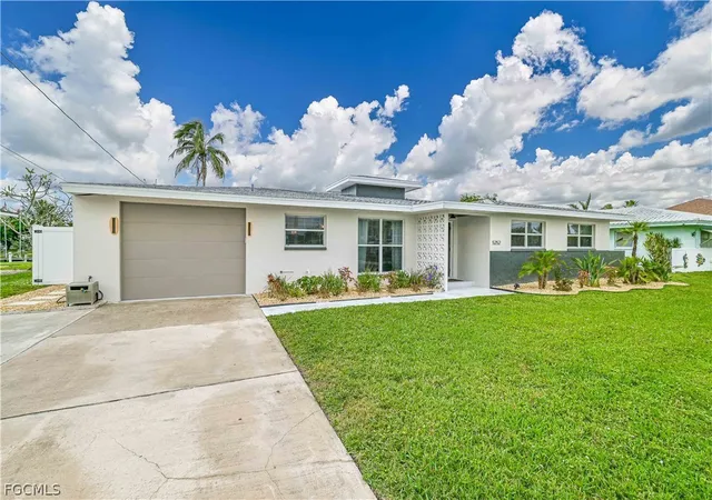 Photo 4 of Sale Pending at 5252 Willow Ct, Cape Coral, FL 33904 | MLS# 2026013402 | Listing updated on 2026-07-31