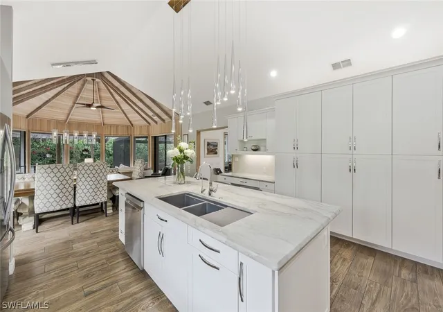 4th image of 730 Bay Tree Ct, Naples, FL 34108 | MLS# 226011964