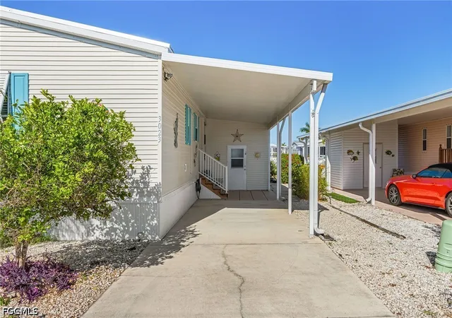4th image of 3023 Skipper Ln, Saint James City, FL 33956 | MLS# 2026013563