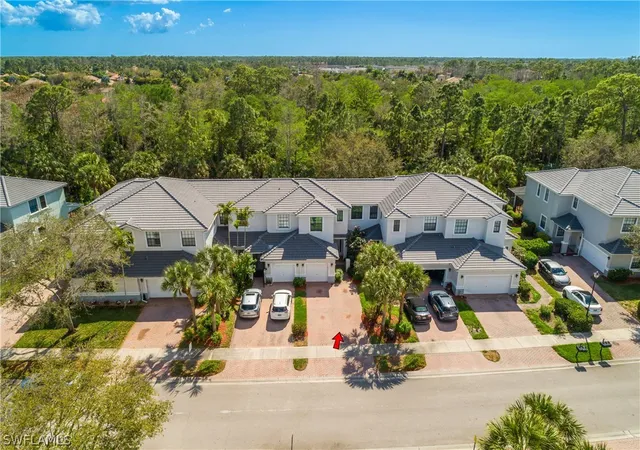 Photo 2 of Townhouse for sale at 15186 Summit Pl Cir, Naples, FL 34119 | MLS# 226011531 | Listing updated on 2026-07-08