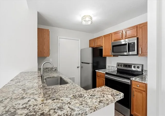 4th image of 14885 Pleasant Bay Ln, Naples, FL 34119
