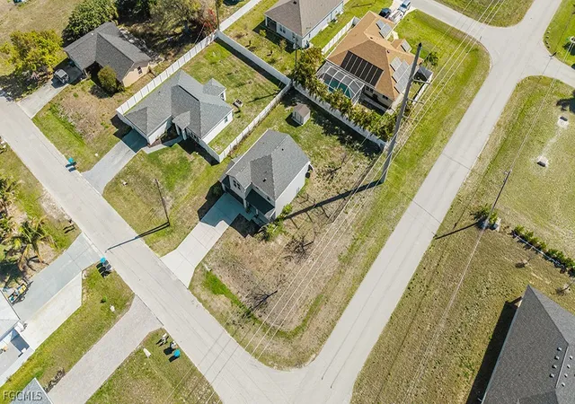 Homes for sale in Cape Coral, FL | 2719 Ne 6th Pl, Cape Coral, FL 33909 | MLS# 2026013633