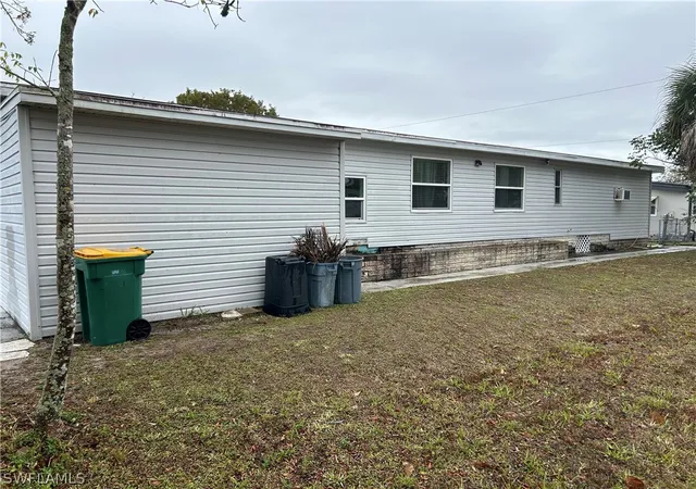 Photo 3 of Manufactured home for sale at 181 Pine Key Ln #29, Naples, FL 34114 | MLS# 226012030 | Listing updated on 2026-05-05